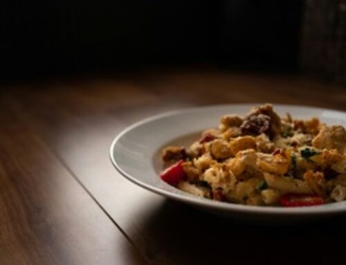 Pasta with Tomatoes and Garlic Cream Sauce